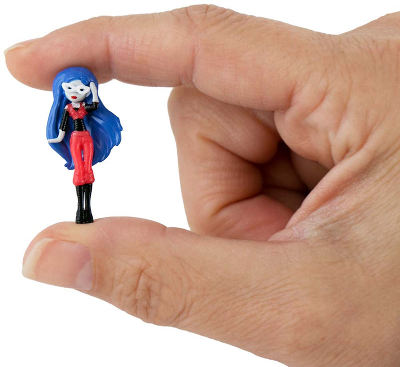 World’s Smallest Monster High Micro Figures (Ghoulia Yelps) in hand